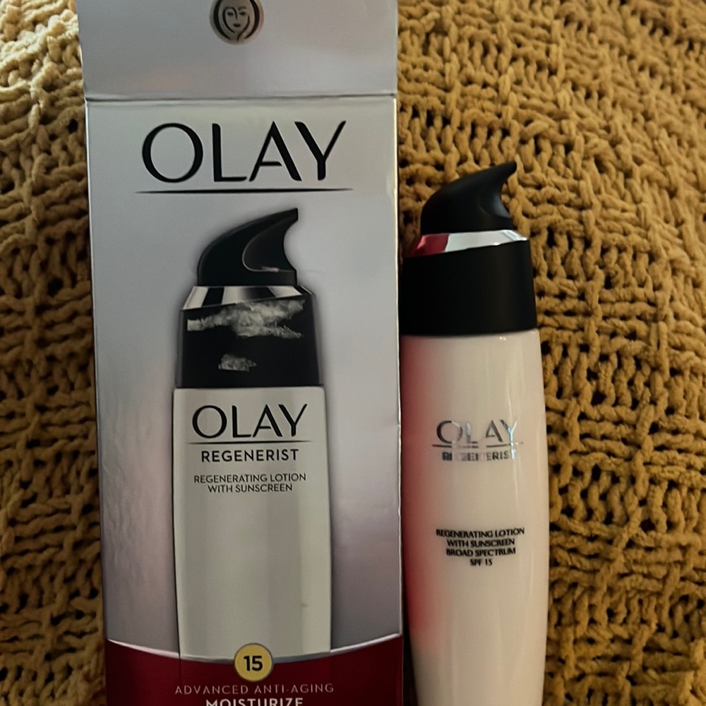 Olay Regenerist lotion with spf 15